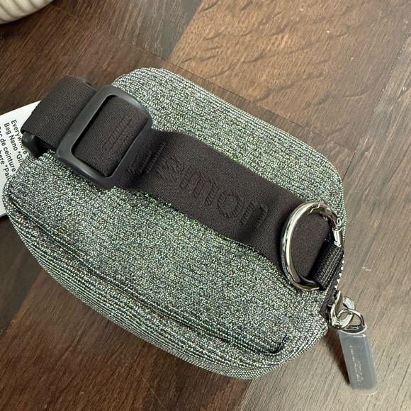 🆕 Lululemon Everywhere Belt Bag Nano - Glitter - Picture 11 of 15